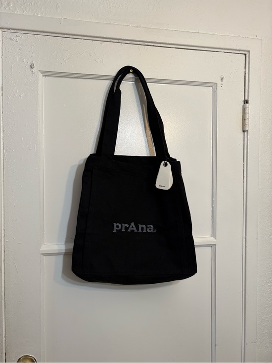 Paran Handbags - NWT Prana Horizen Canvas Tote